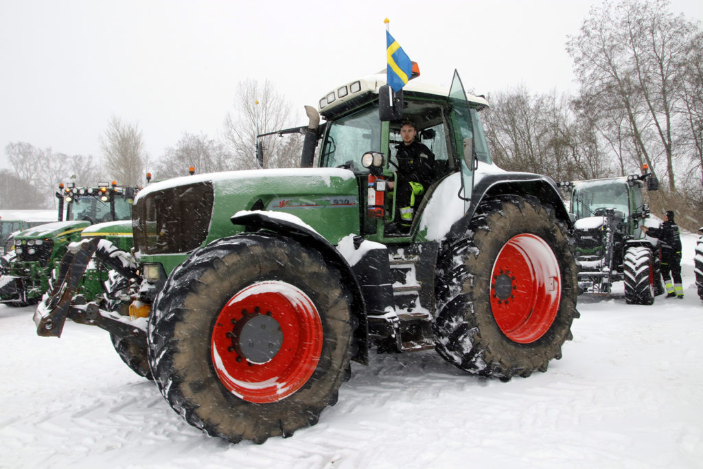 Fendt. Hampus Rosengren hade starkaste traktorn. En uppskrämd Fendt 930. 