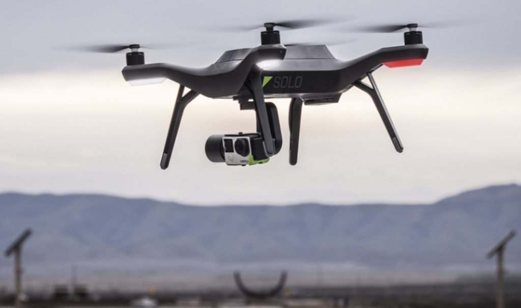 Första smarta drönaren är här!