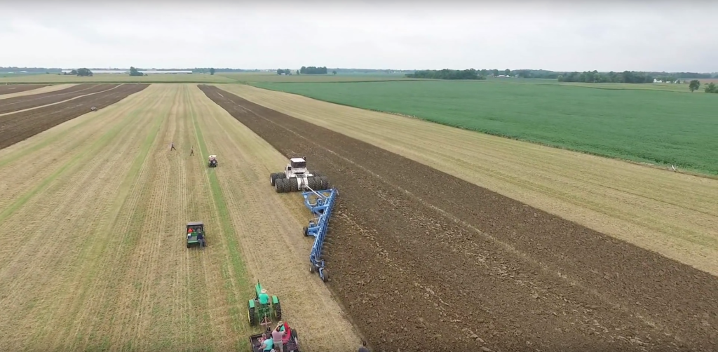 Big Bud plöjer big time