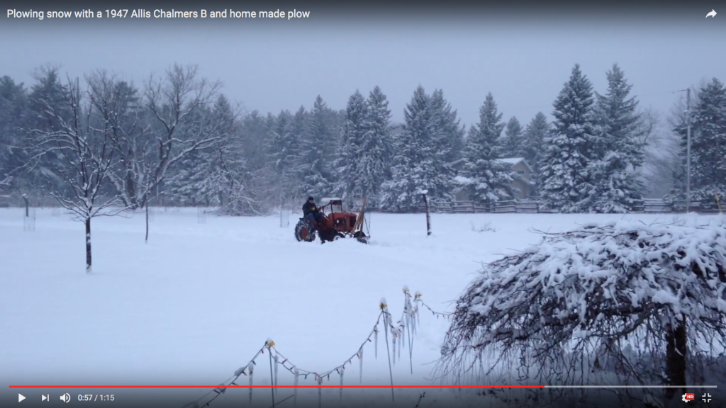 Snöröjning med Allis från 1947